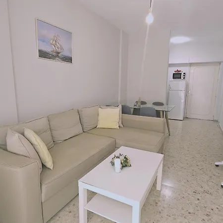 Incity Apartament *